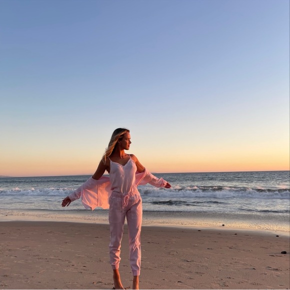 NWT Pocket Cargo Joggers Rose Petal Pink Small $168 sold out color @ Bella Dahl - Picture 9 of 15